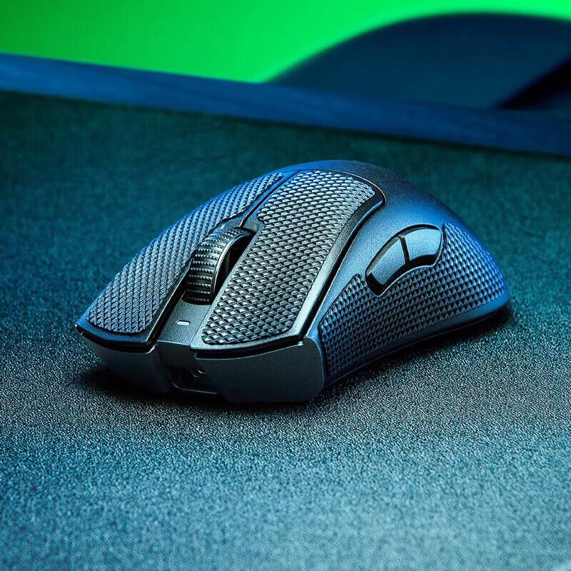 Razer DeathAdder V3 Pro Wireless Gaming Mouse