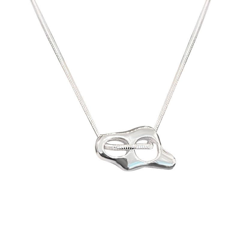 Niedliche unregelmäßige Schweinenase-Halskette mit Schlangenknochenkette, Schweinenase-Halskette für Damen, kaltes Nischengefühl