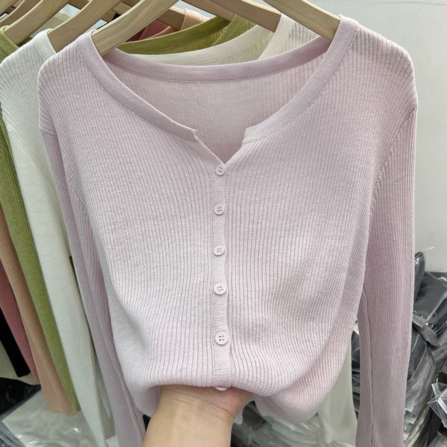 Nowa Wiosenna Bluzka z Długim Rękawem Miękka i Miękka Warstwa Bazowa w Stylu Koreańskim dla Kobiet Noszących Dzianinowe Kardigany, Krótki Sweter i Cienki Płaszcz