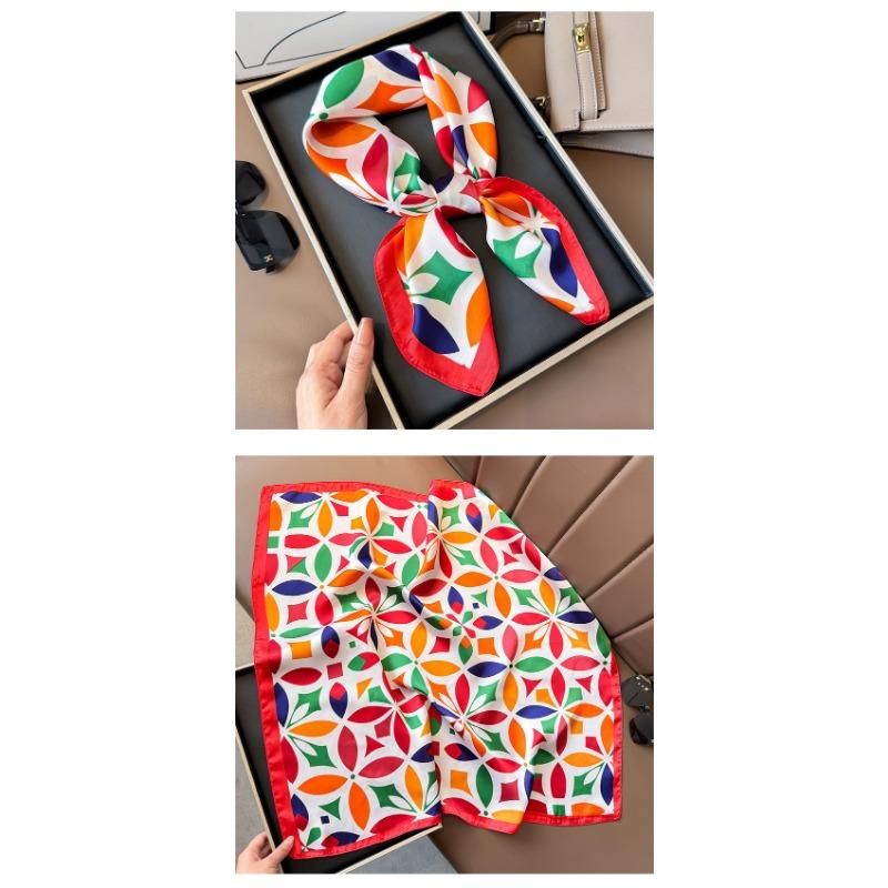 New Spring Summer Classic Printed Small Square Scarf Women Fashion Versatile Decorative Neck Scarf