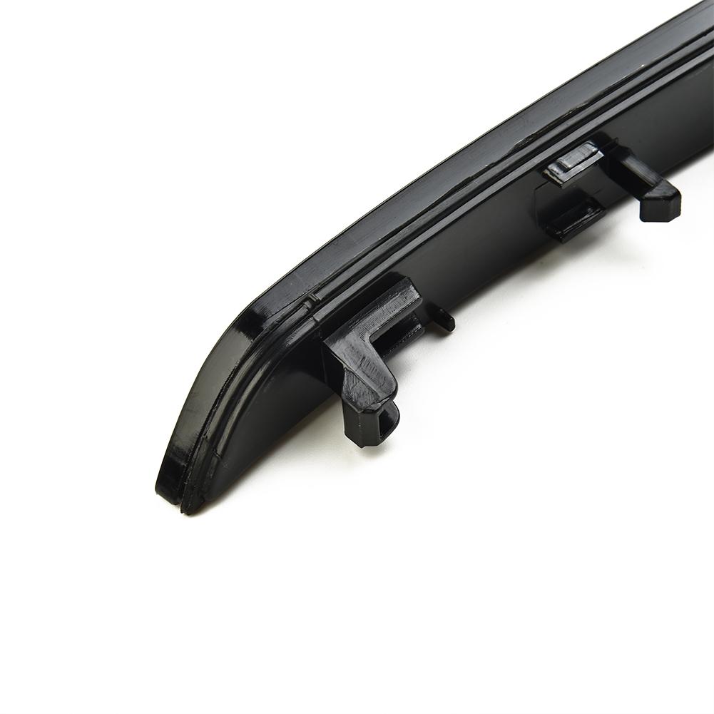 2 Stück Seitenlogo Reflektor Frontstoßstange Rauchschwarz