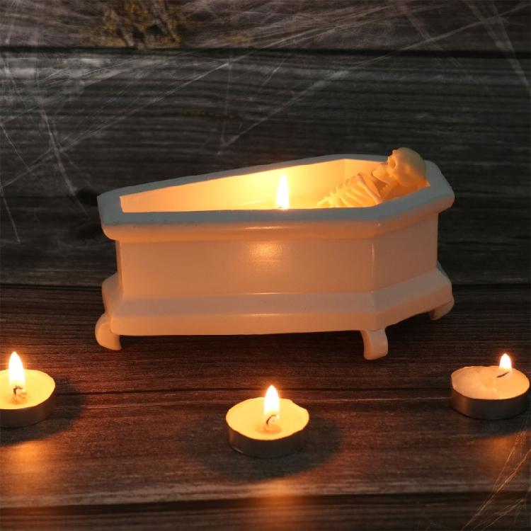 Realistische Halloween-Skelettfigur mit Kerze und Mini-Sarg-Schädel-Ornament für Horror-Mottoparty-Zubehör