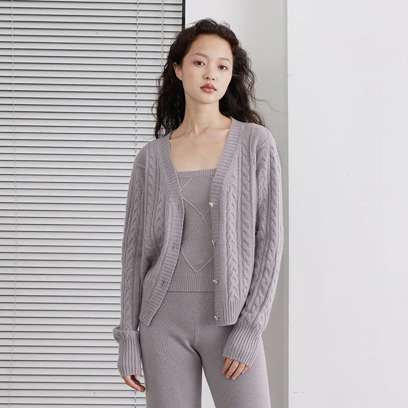 

Snoford Women s V-Neck Cable Knit Cashmere Blend Sweater L