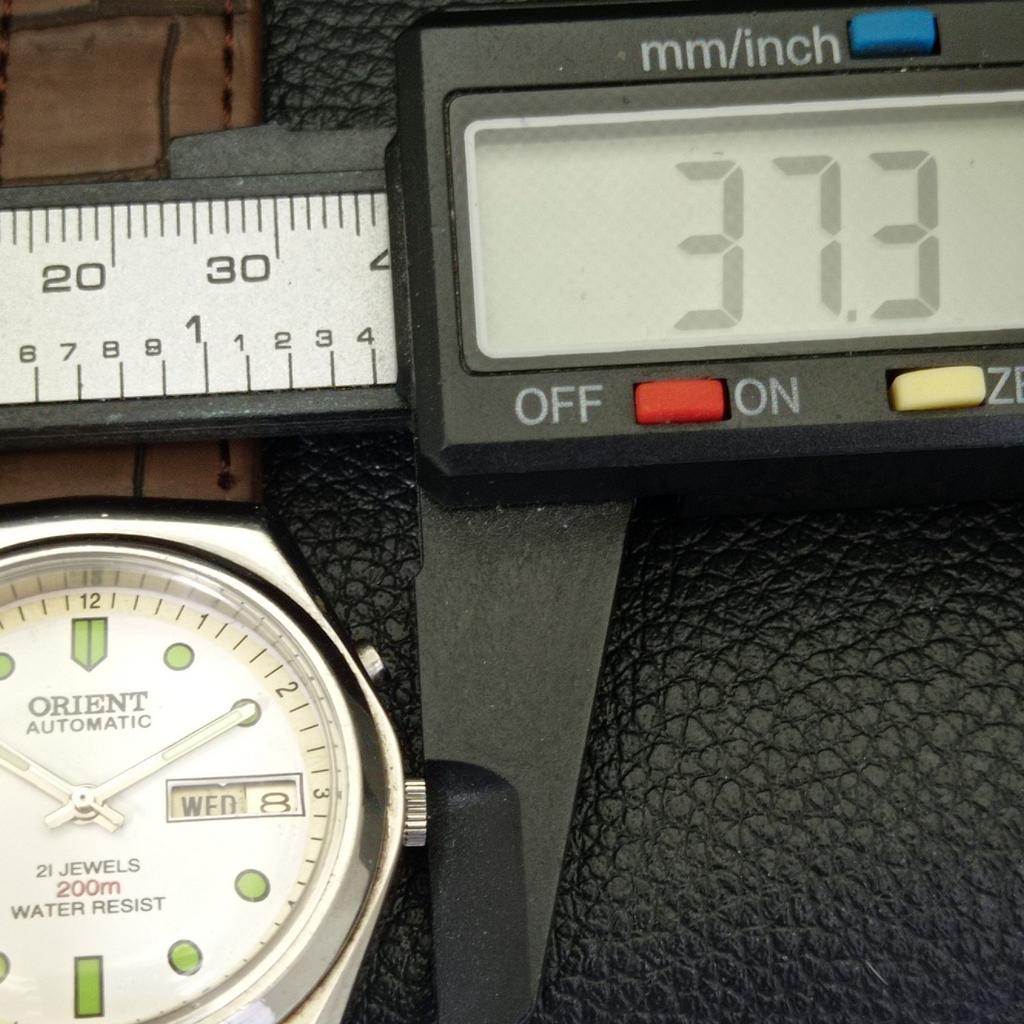 VINTAGE ORIENT AUTOMATIC 46943 JAPAN MENS WHITE COLOR DIAL WATCH a700714-5 R204-a700714