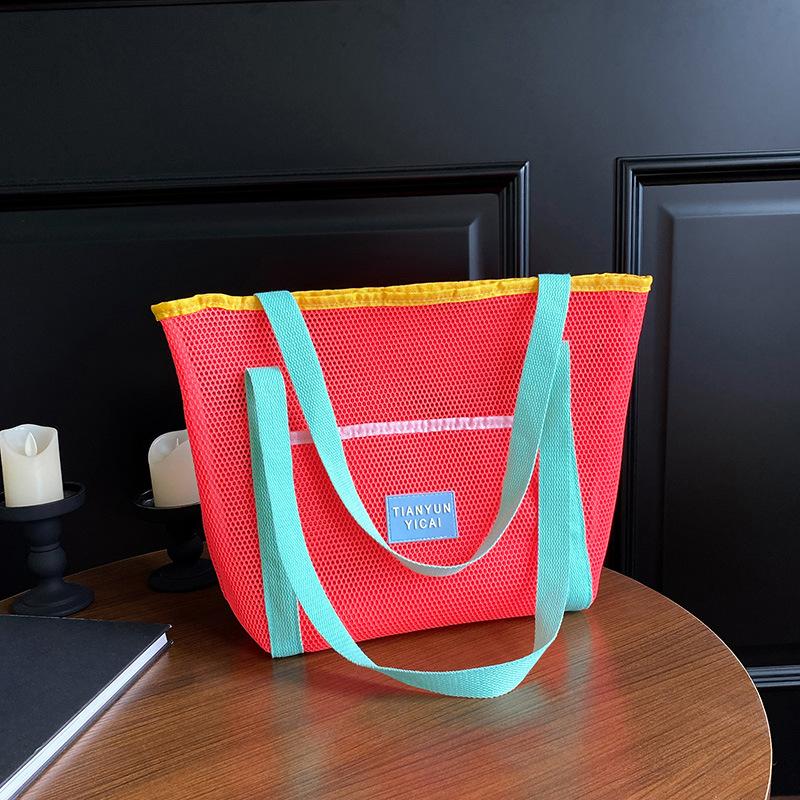 

2025 новая корейская пляжная сетчатая сумка для хранения с полыми ячейками, большая вместимость, на плечо, уличная портативная пляжная сумка оранжевый