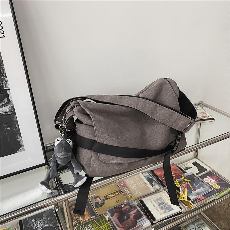 Messenger Bag aus Canvas für Herren mit großem Fassungsvermögen – lässiges, schlichtes Design für Studenten und Jungen