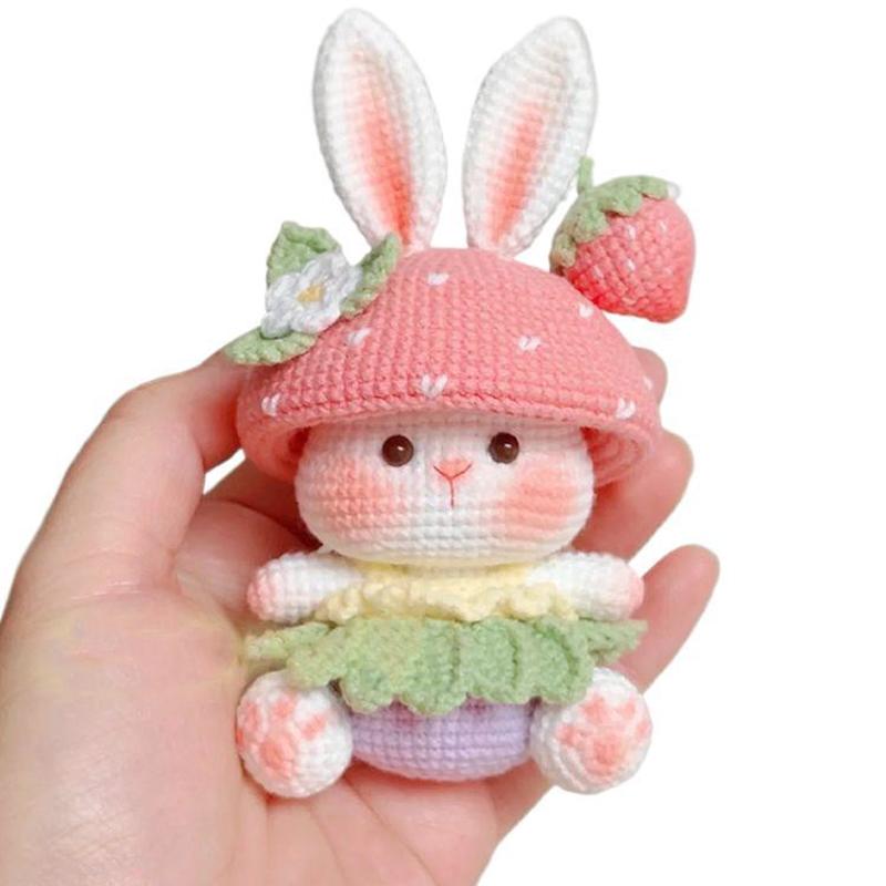 Kreativní Roztomilý Králík Jahoda Panenka DIY Balíček Materiálu Ulevuje od Stresu Ruční Háčkování Tkaní Klíčenka Dětský Dárek