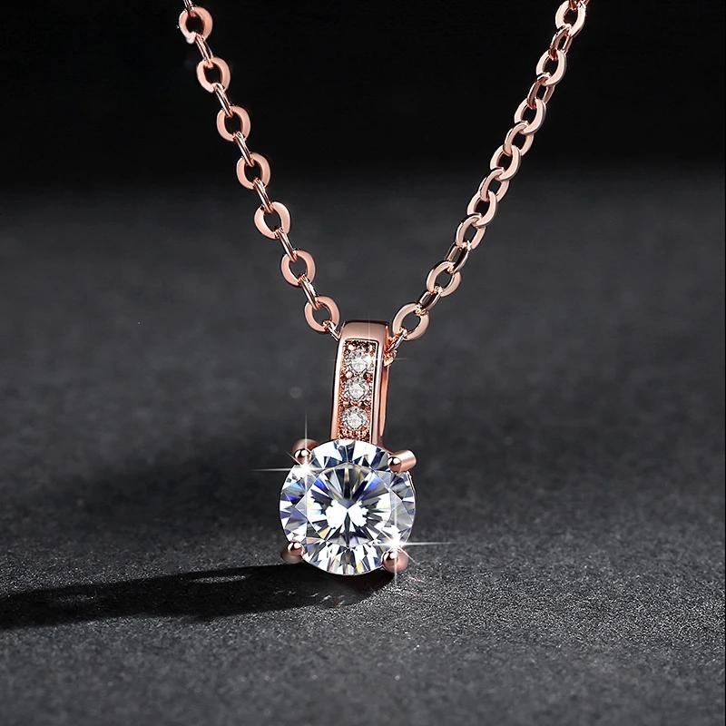 

Temperament Trendy Four Claws Circle Zircon Stud Earrings for Women Luxury Gold Color Stainless Steel Zircon Bride Jewelry Gift