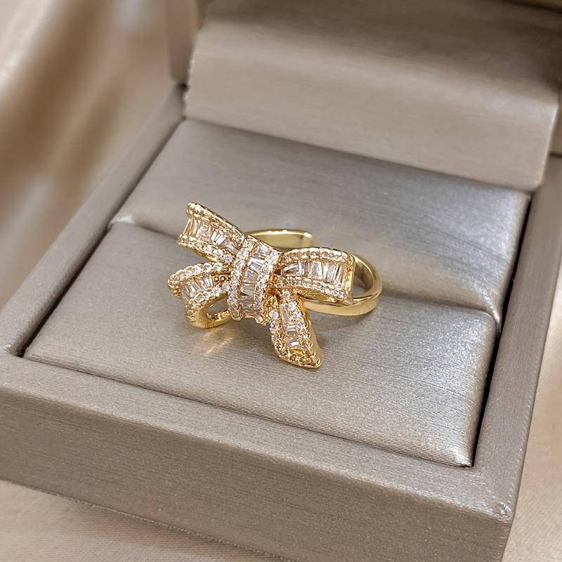 1PC luxury gold-plated synthetic zircon bow ring, with sweet and cool three-dimensional design, niche light luxury fairy style accessories