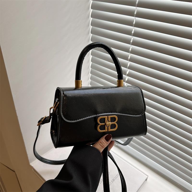Summer new retro solid color fashion hand carry small square bag women's premium messenger bag texture niche shoulder bag