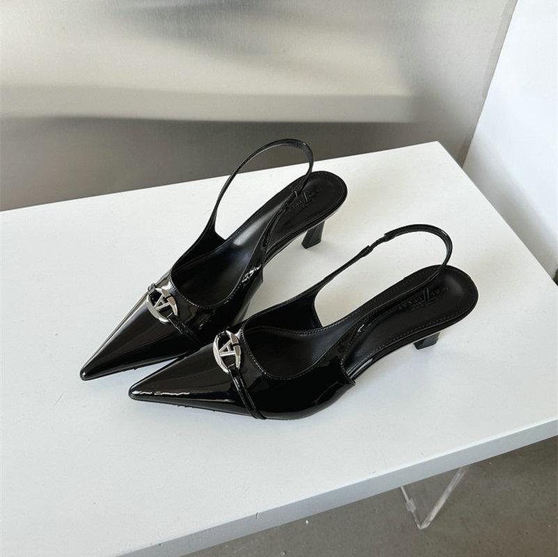 Fashion 2025 Spring New Low Heel Shoes Temperament Small Heel Shoes Pointed High Heels Sandals Female Silver Empty Shoes