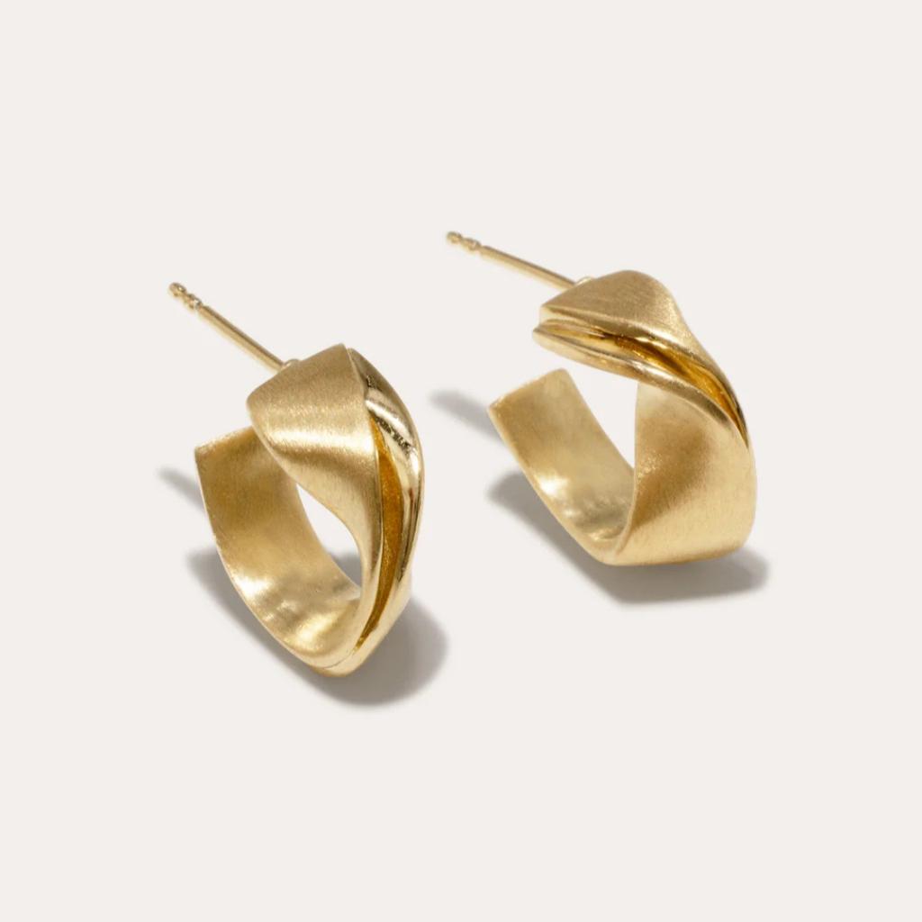 Fashion Brass Plated 18K Real Gold Brushed C-Type Irregular Stud Earrings With Unique Personality And Trend Light Luxury Earrings For Women