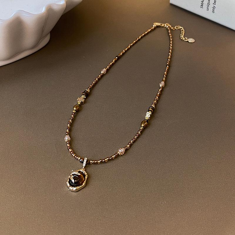 Real Gold Electroplated Tiger's Eye Stone Pendant Necklace Maillard Retro Temperament Versatile Collarbone Chain Necklace