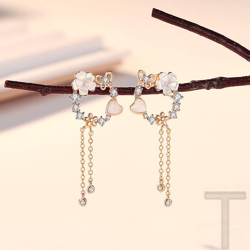 

Корейская версия серег-пусет в виде цветка и бабочки, женские серьги в виде цветка и маленькой бабочки, милые длинные новые модные серьги