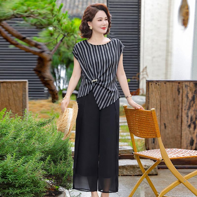 2026 Trendy Wide-Leg Pants & Striped Short-Sleeve Top Set for Middle-Aged and Seniors