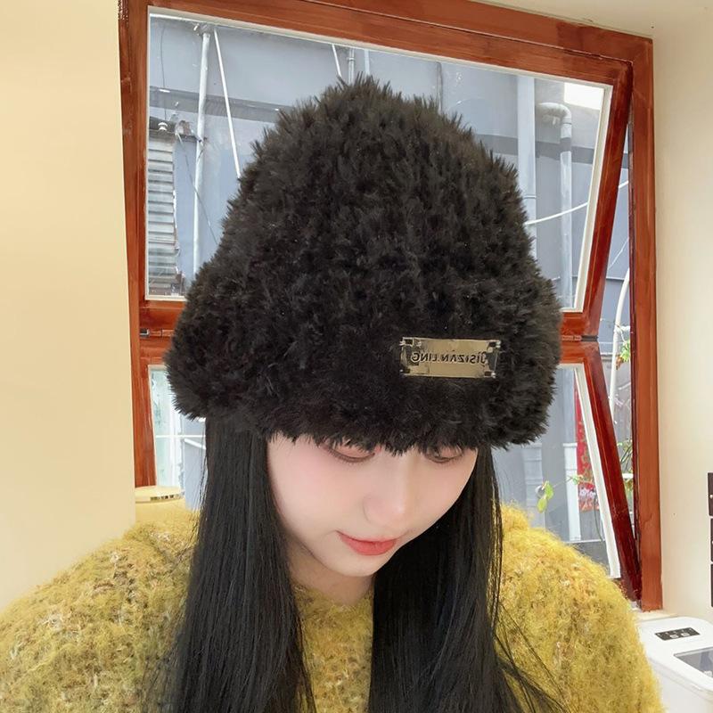 New Plush Hat for Women In Winter Thickened and Warm Small Woolen Hat Showing Face Trendy Big Head Circumference Ear Protection Pile Knitted Hat