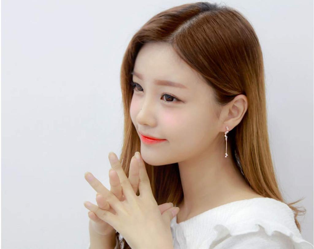 Adonay Metall hypoallergen 14K Ohrringe beliebt für Frauen einfach süß Schmuck Marke Ohrringe koreanische Accessoires Geburtstagsgeschenk Geschenk-Etui enthalten