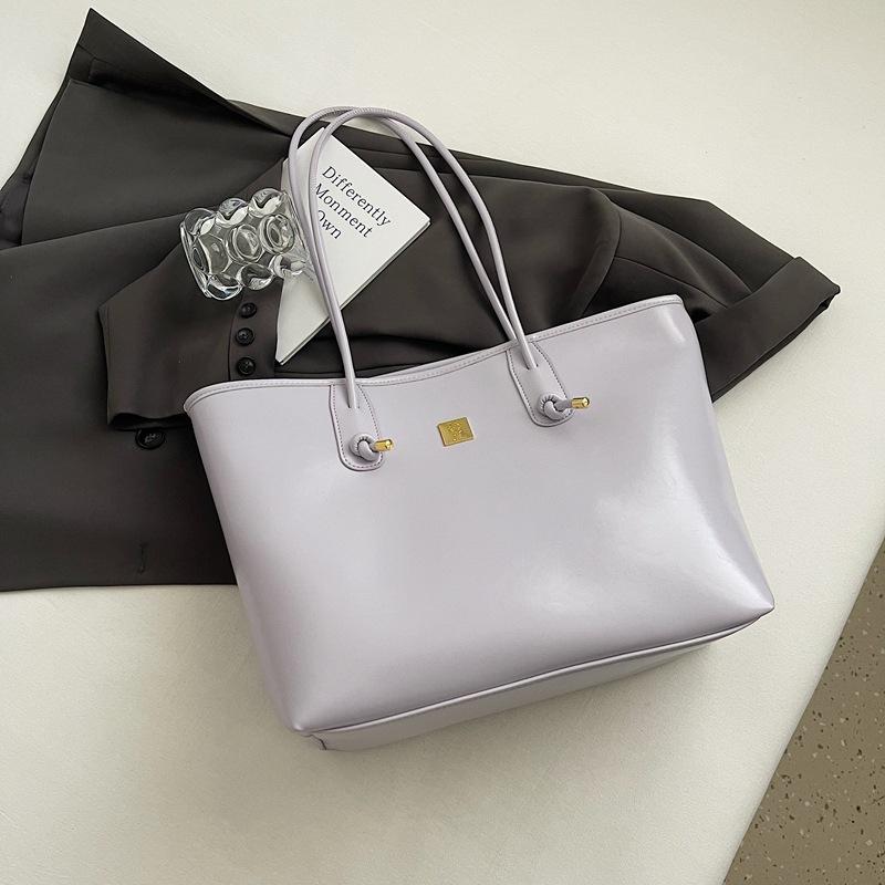 

Вместительная сумка-тоут для поездок на работу, трендовая повседневная женская мода, трендовая сумка через плечо высокой ценности, лето 2025 фиолетовый