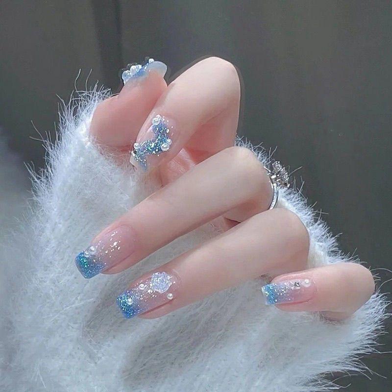 Light Blue Glittery Three-Dimensional Aurora Camellia Pearl Nail Art, Featuring Penetrating Wear And Effects, Complete with False Nail Stickers XS