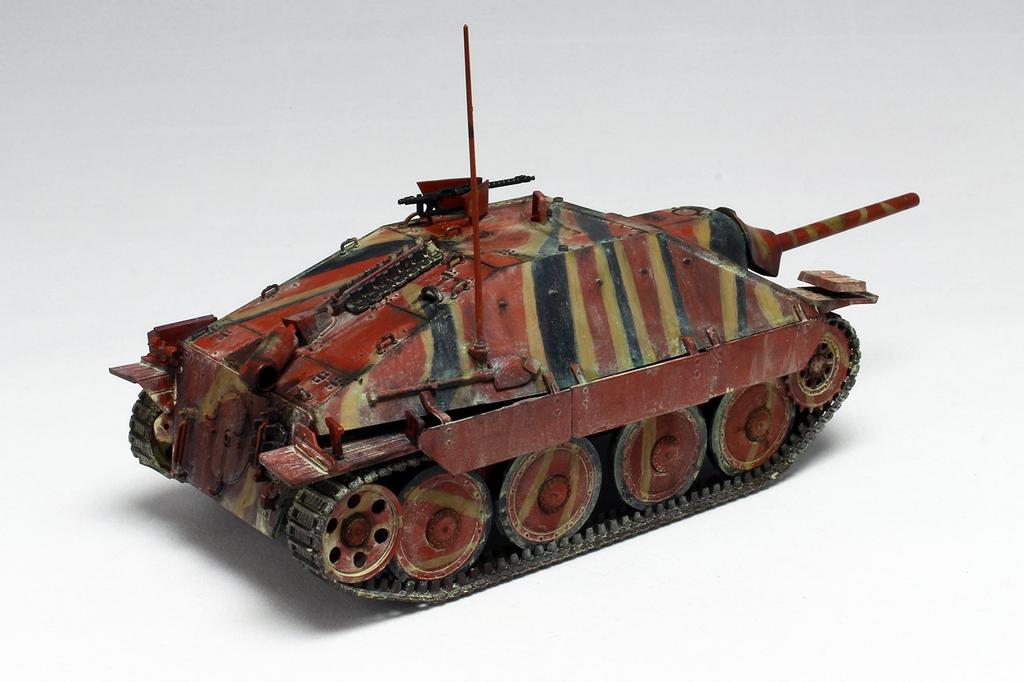 Platz/Italeri 1/35 World of Tanks German Hetzer Tank Destroyer Plastic Model WOT39511