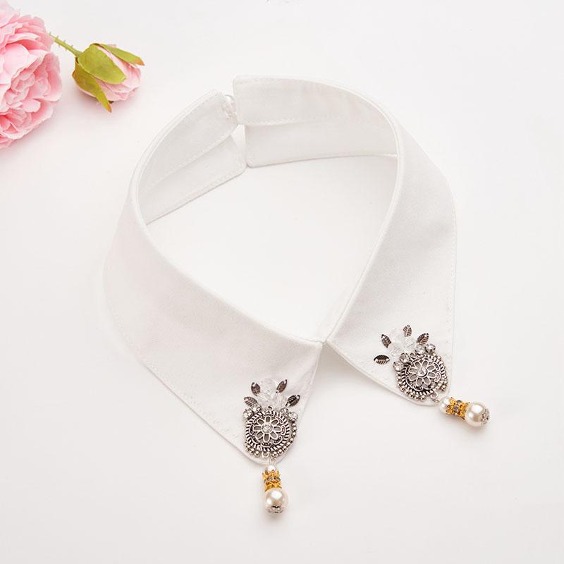 Retro Rhinestone False Collar Neckline Women Lapel Fake Collar Woman Embroidery Removable Detachable Tie Clothing Accessories
