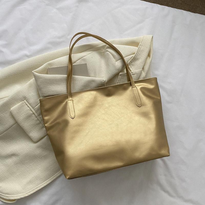 Fashionable Large Pu Tote Bag For Women With Stylish Versatile Design And Spacious Capacity