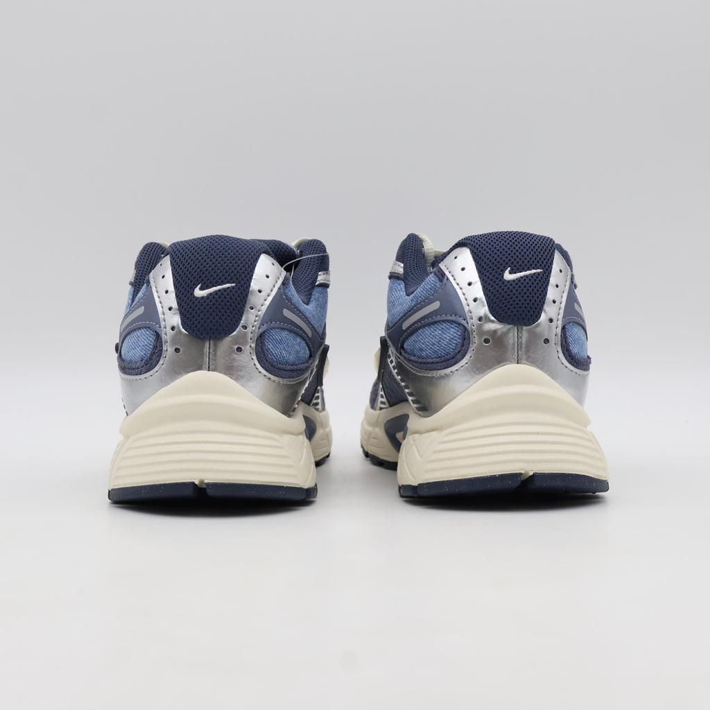 IH3649-006 Nike V5 RNR SE Denim (Men's)