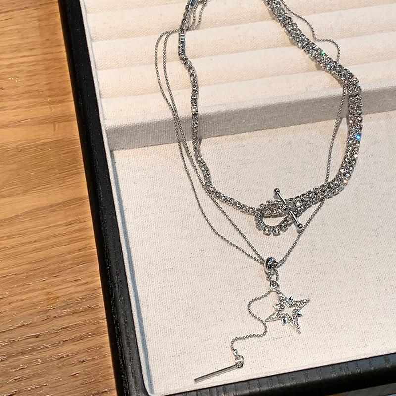 Multi-layer Star Pendant, Fringed Necklace, Fashionable Niche Design, Light Luxury and Versatile, High-end Necklace Accessories for Women
