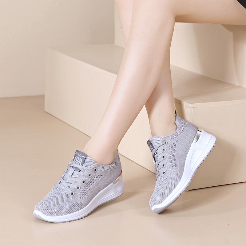 

Spring and summer new large size women s shoes running shoes mesh casual shoes wedge heel thin women s shoes 41 світло-сірого кольору