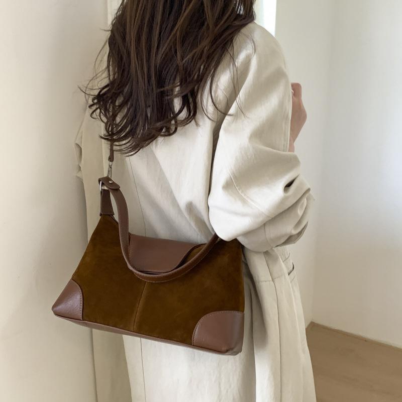 Large capacity retro suede underarm bag women's new trendy shoulder bag fashionable versatile commuter tote bag