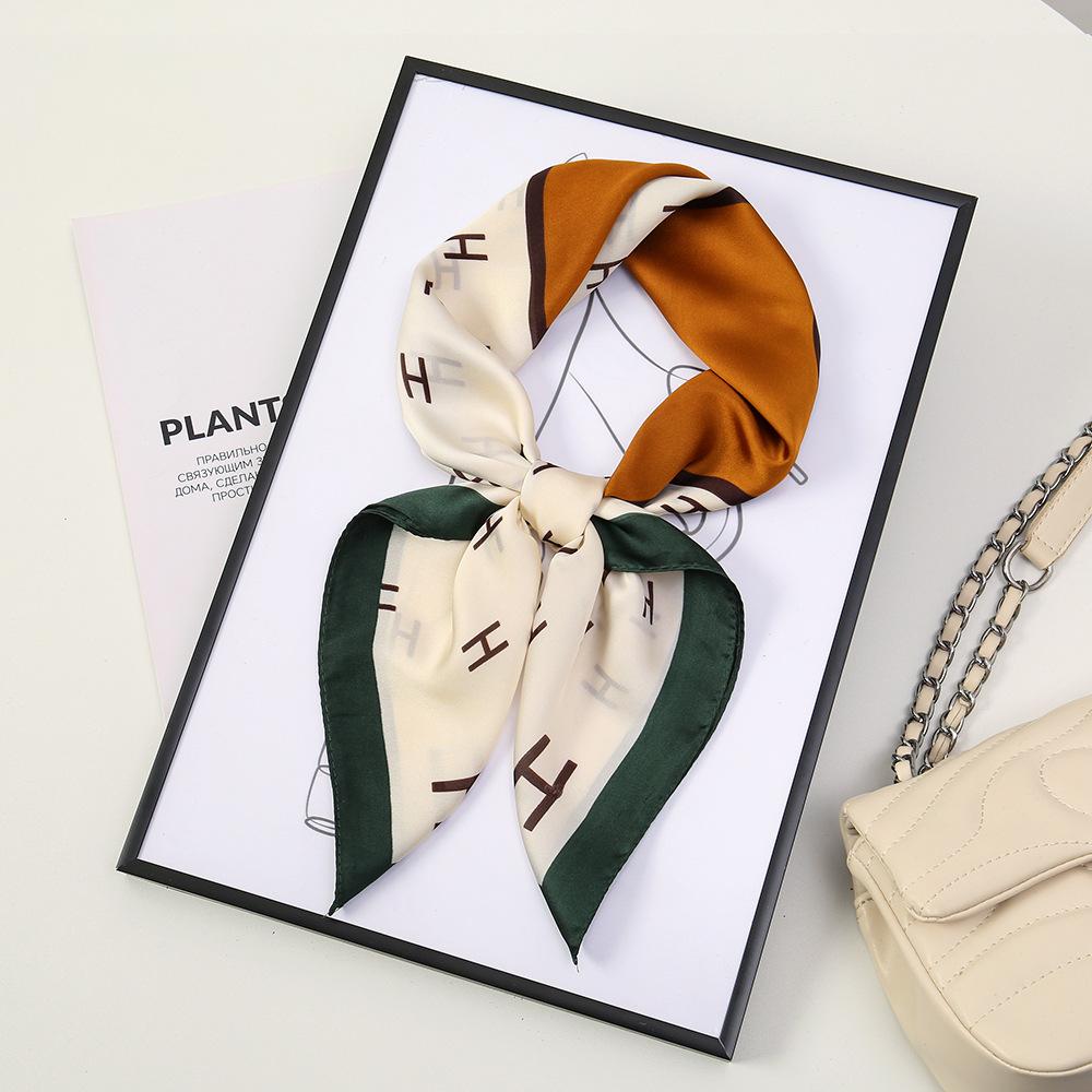 71 Flower polka dot simulation silk scarf neck small square scarf Korean atmosphere sunscreen scarf advanced sense