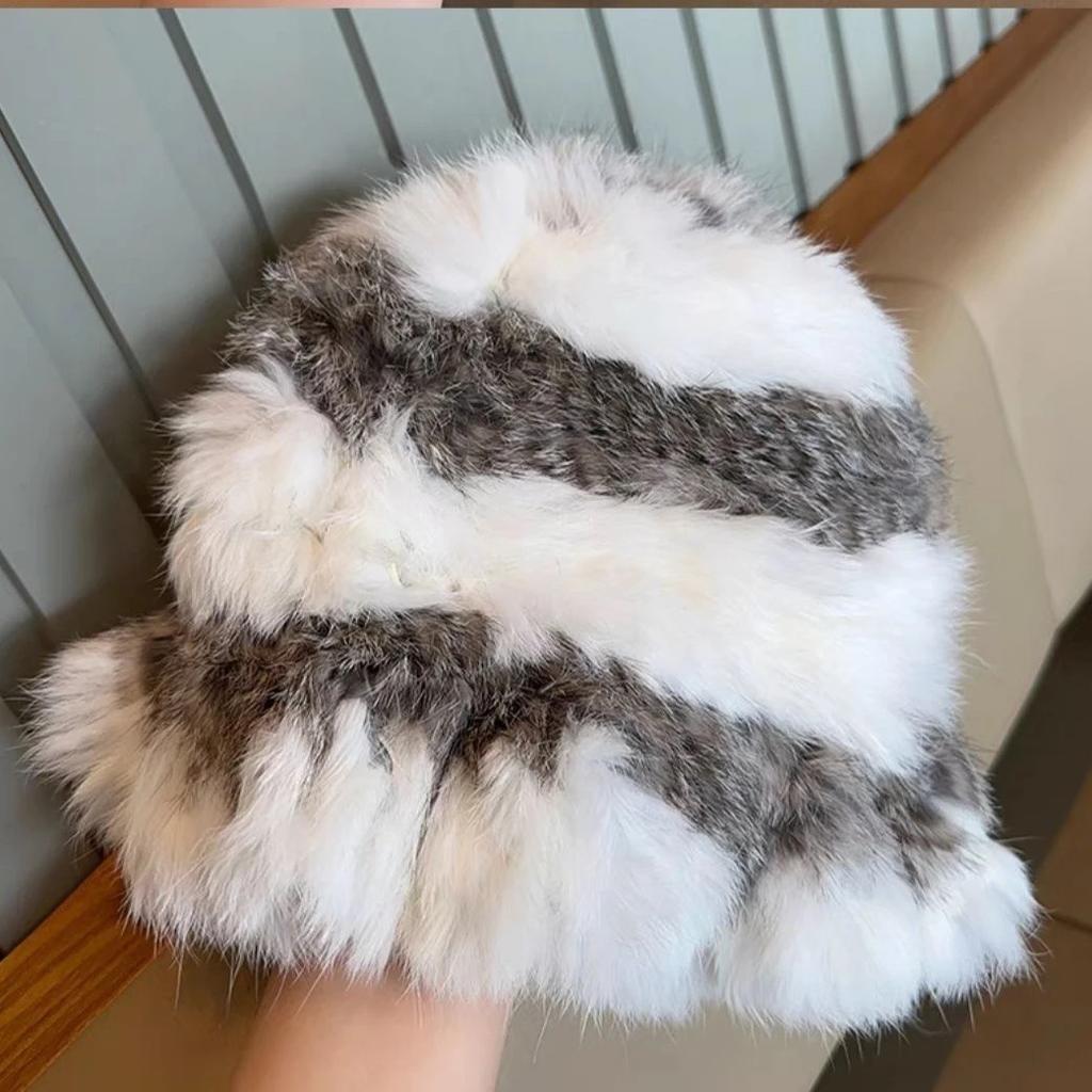 Rabbit Fur Hat Women's Color Matching Fur Hat Winter Thickened Warm Fur Hat Knitted Hat Shows Small Face Plush Fashion