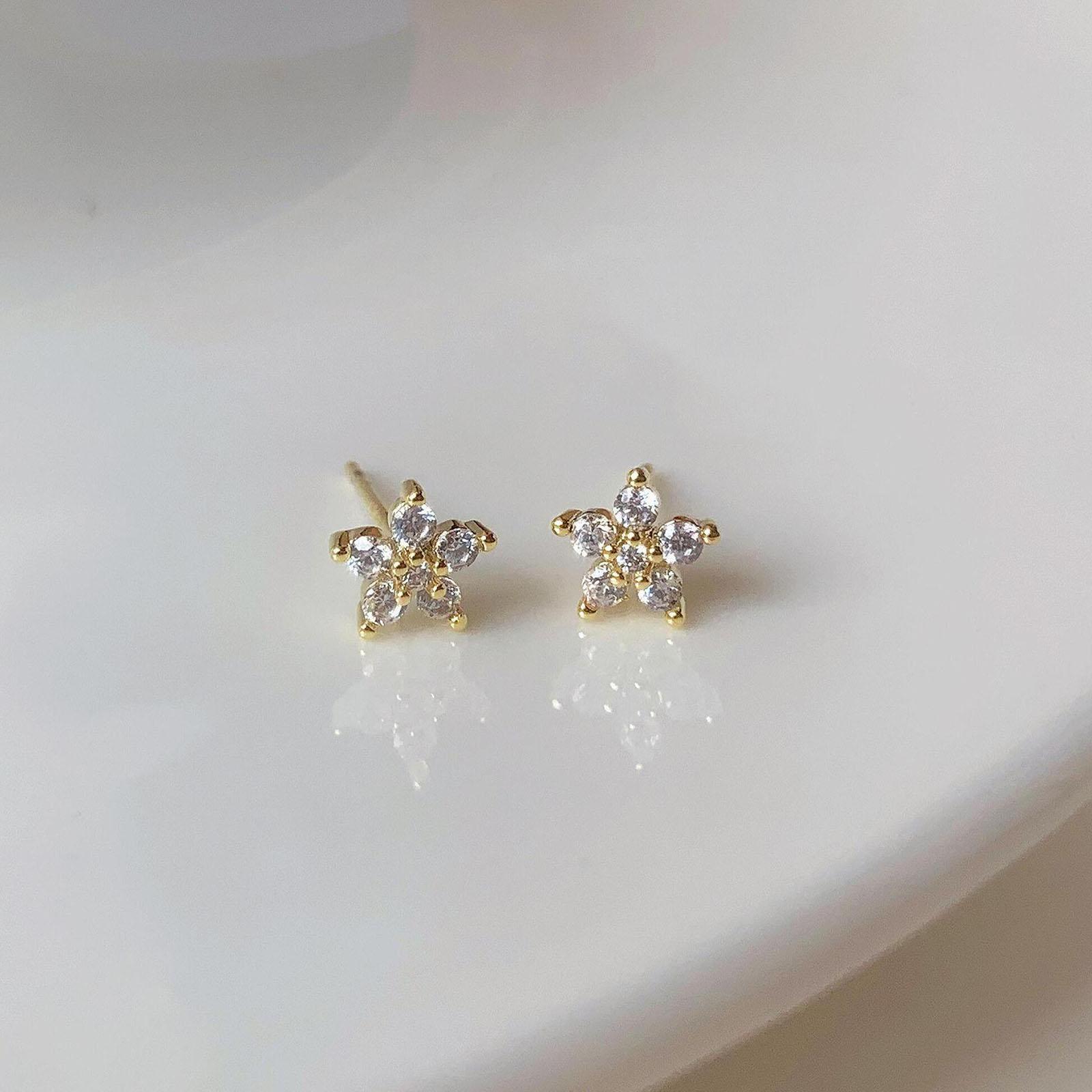 

Pentagram Small Flower Zircon Stud Earrings Copper Elegant Popular Female Accessories Gifts Party All Occasion