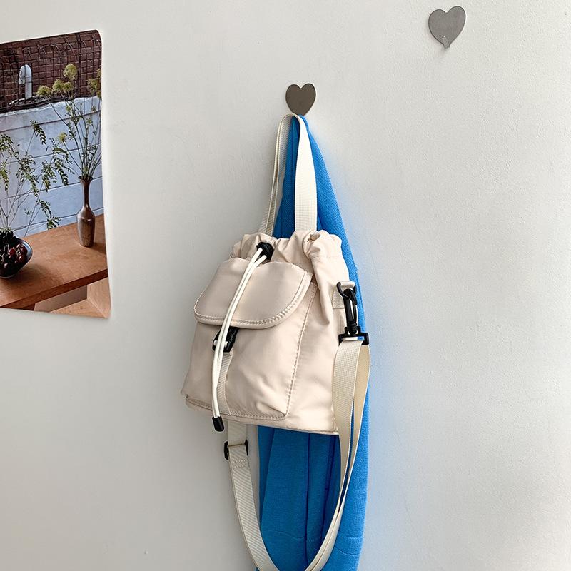 

Сумка-ведро на шнурке, повседневная сумка через плечо, нишевая и легкая, для поездок на работу, маленькая сумка бежевый