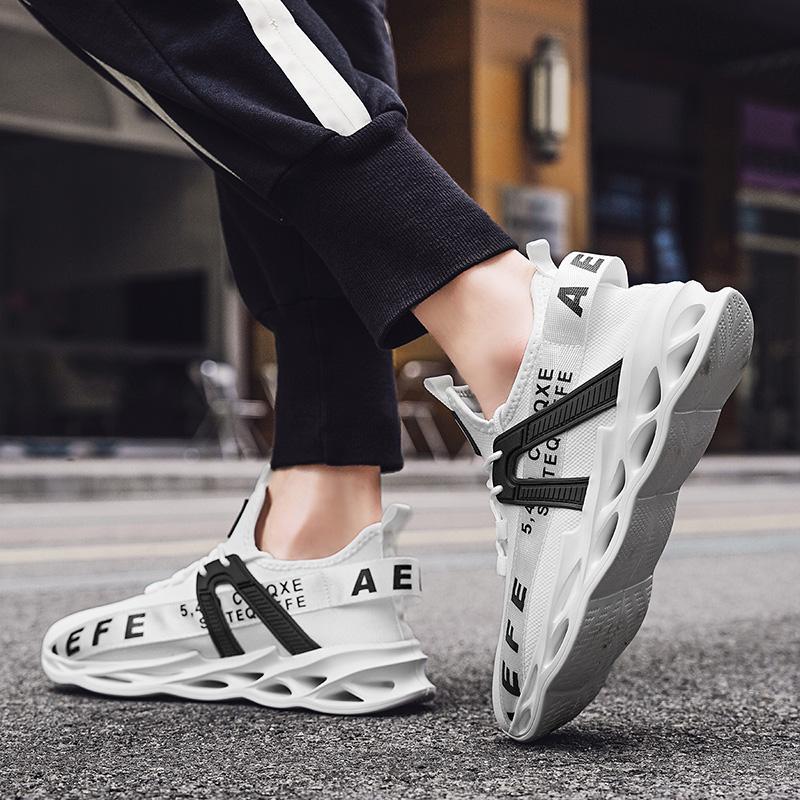 Vară Pantofi de mărime mare pentru bărbați Pantofi de bărbați respirabili Pantofi de plasă de țesut zburătoare Pantofi de alergare