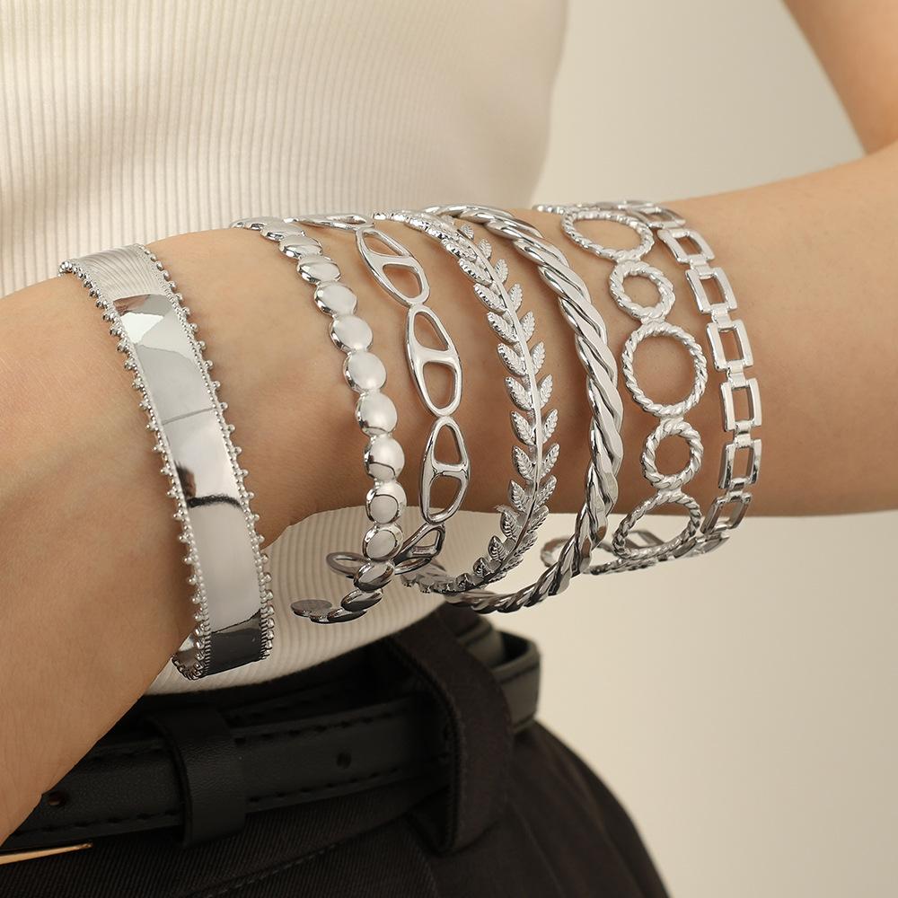 Vintage Cuban Chain Bracelet Stacked Design Sense Exaggerated C-Shaped Bracelet Women Hollow Fashion