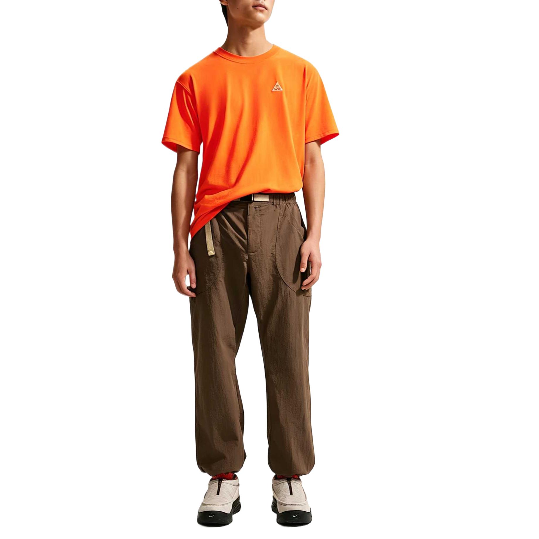 Nike ACG T Shirts Men s Safety Orange Crew Neck Moderate IH1289-819 M