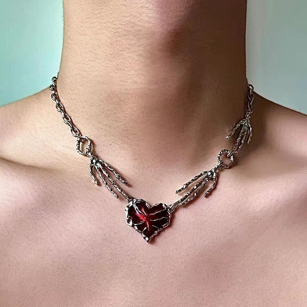 Punk Creativity Goth Red Color Love Heart Necklace Female Hip Hop Accessories All-match Personality Clavicle Chain Charm Jewerly