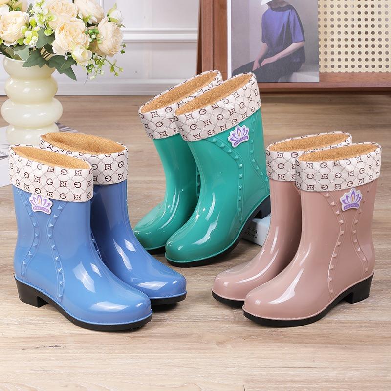 Rain Shoes Women's Medium Tube Velvet Rain Boots Fashionable New Waterproof Shoes Women's Non-slip Medium Tube High-end Overshoes