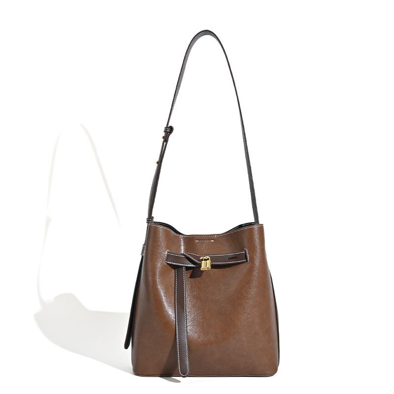 Niche Design Autumn and Winter Small Leather Bag Shoulder Bag Crossbody Bag Bucket Bag Fashion Women's Bag Large Capacity