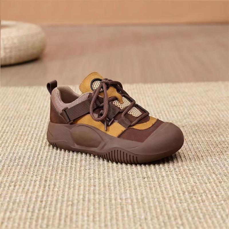 

2025 мягкая кожа нескользящие цветные осенние новые легкие мягкая подошва универсальные повседневные женские туфли на танкетке 4 см популярная обувь 40 жёлтый