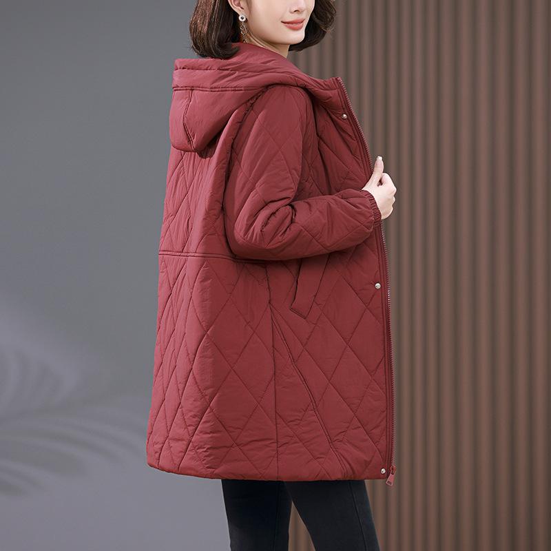 

Женская зимняя стеганая легкая хлопковая куртка 2024 года - Большой размер, Стильная, Уютная, Горячий тренд XL for 130-142 Jin красный