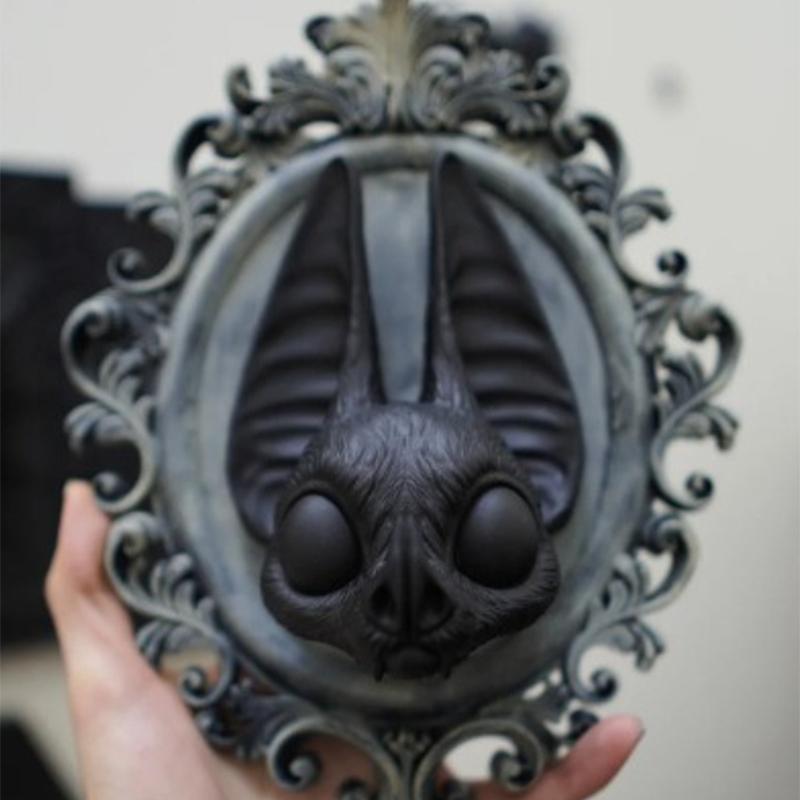 Gothic Art Resin Animal Head Wall Decor Baroque Style Wall Hangings Frame Vintage Bat Wall Sculpture Home Decor Gothic Statue