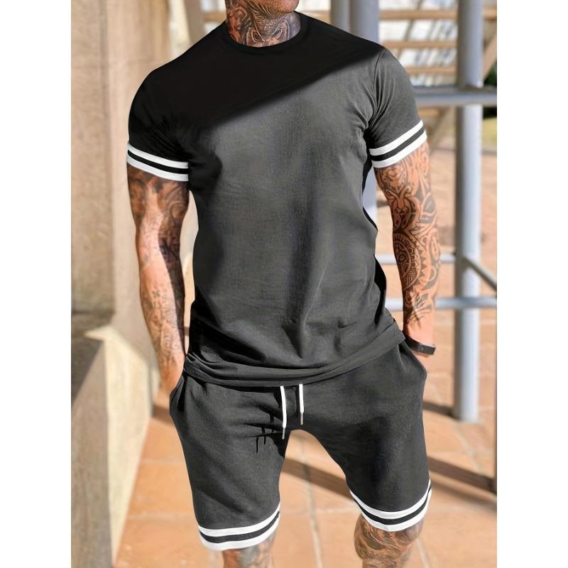 

Mens Casual Striped Trim T Shirt and Shorts Two Piece Set S серый