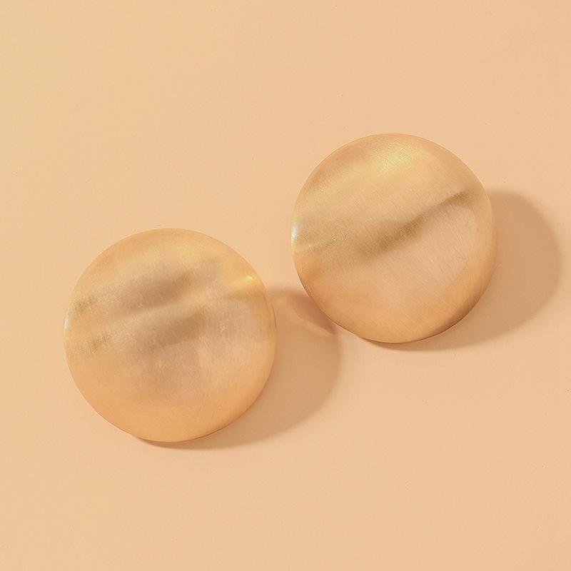 

Silver needle metal feeling round ball geometric big stud earrings fashion ins Internet celebrity temperament earrings