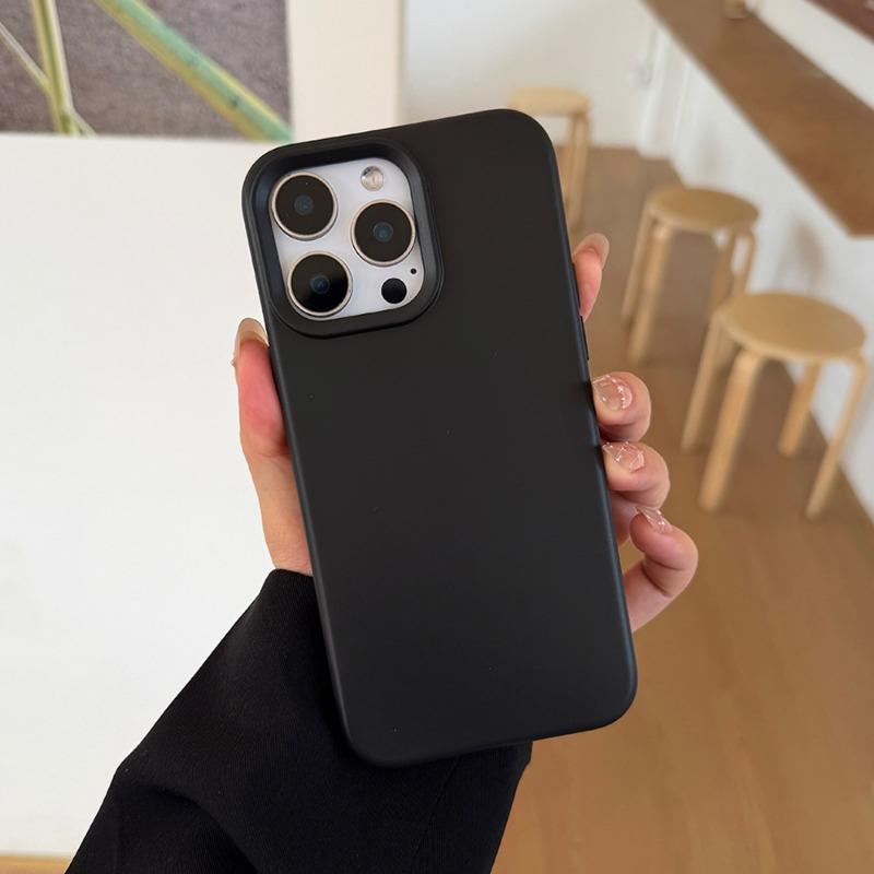 Simple Solid Silicone Full Coverage Anti Fall Phone Case For Iphone 17