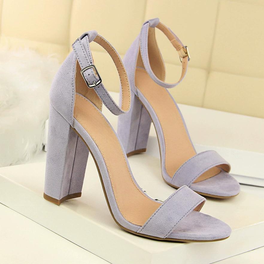 Fashion Women's Chunky Heel Open Toe Sandals with Ankle Strap, Perfect for Fashionable Occasions