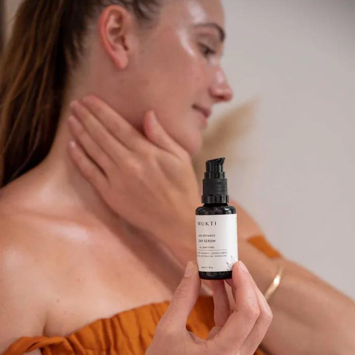 Age Defiance Day Serum 30ml