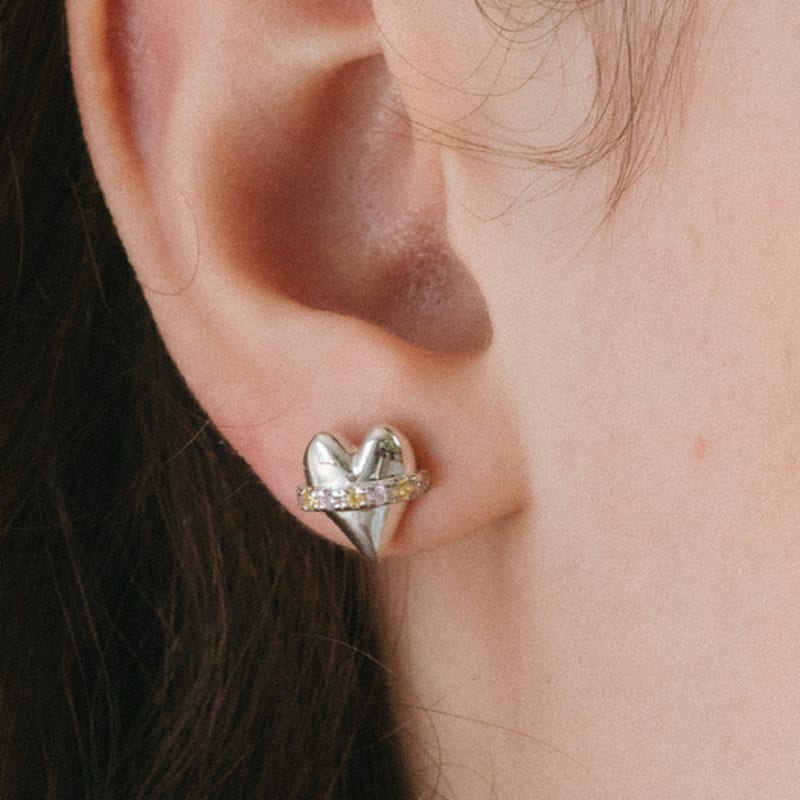 CUD Halo Heart Earring