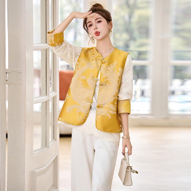 2025 Women's Chinese Style Jacquard Lace Top with Frog Button Sleeveless Vest